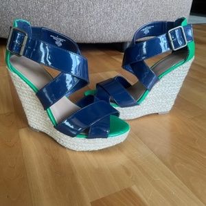 Xhilaration wedge sandals size 8